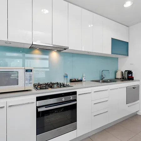 City Harbour Apartments-3