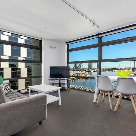 City Harbour Apartments-2
